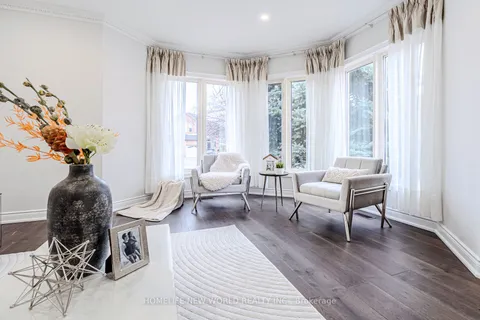 11 Fortune Crescent, Richmond Hill, ON L4S 1S5