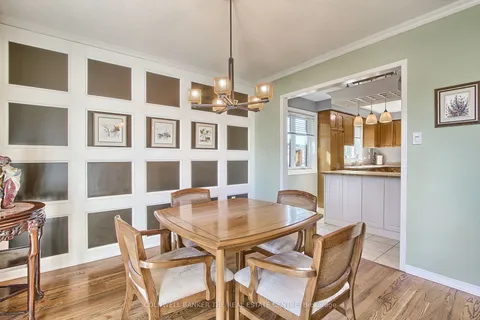 58 Prince Drive, Bradford West Gwillimbury, ON L3Z 3B6