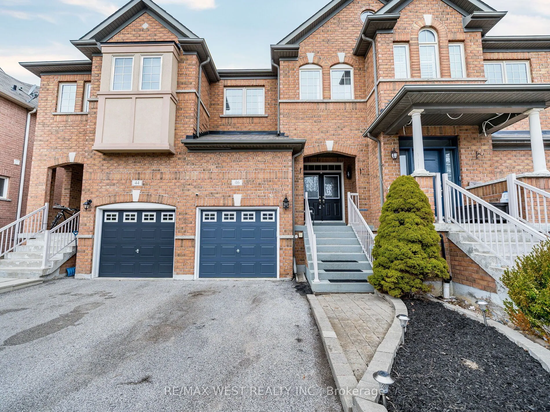 46 Gosnel Circle, Bradford West Gwillimbury, ON L3Z 2A5