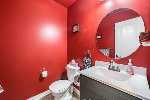 46 Gosnel Circle, Bradford West Gwillimbury, ON L3Z 2A5