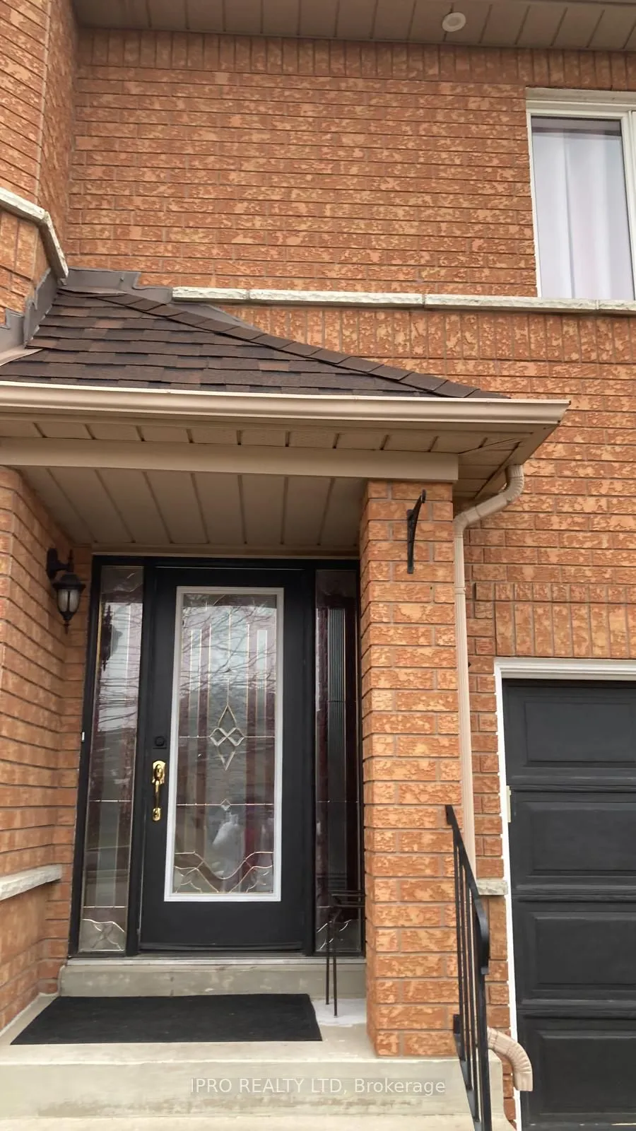 34 Royalpark Way, Vaughan, ON L4H 1J5