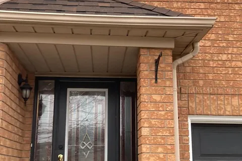 34 Royalpark Way, Vaughan, ON L4H 1J5