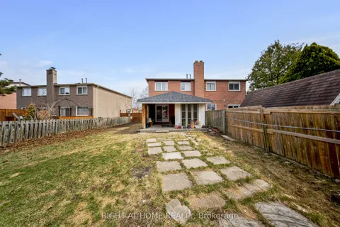 272 Aberdeen Avenue, Vaughan, ON L4L 3H3