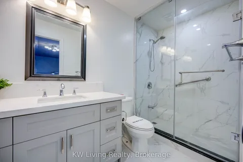 48 Brookshill Crescent, Richmond Hill, ON L4B 3J2