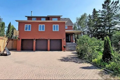 39 Scott Drive, Richmond Hill, ON L4C 6V5