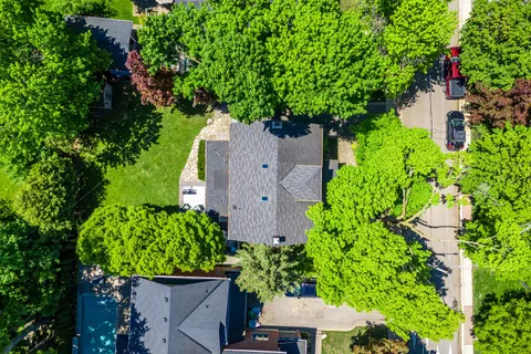 77 Catherine Avenue, Aurora, ON L4G 1K6