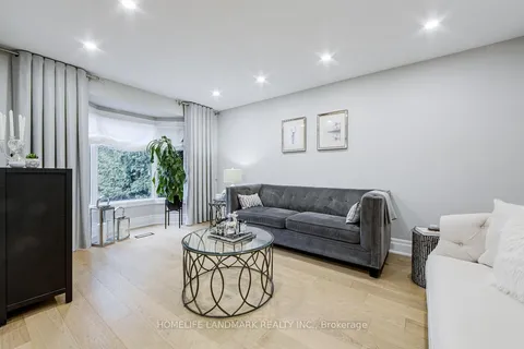 19 Timpson Drive, Aurora, ON L4G 5K7