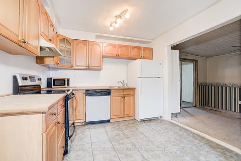 326 Annshiela Drive, ON L4P 3A5