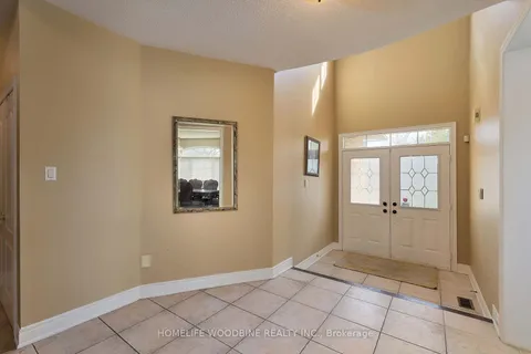 110 Velmar Drive, Vaughan, ON L4L 8W4