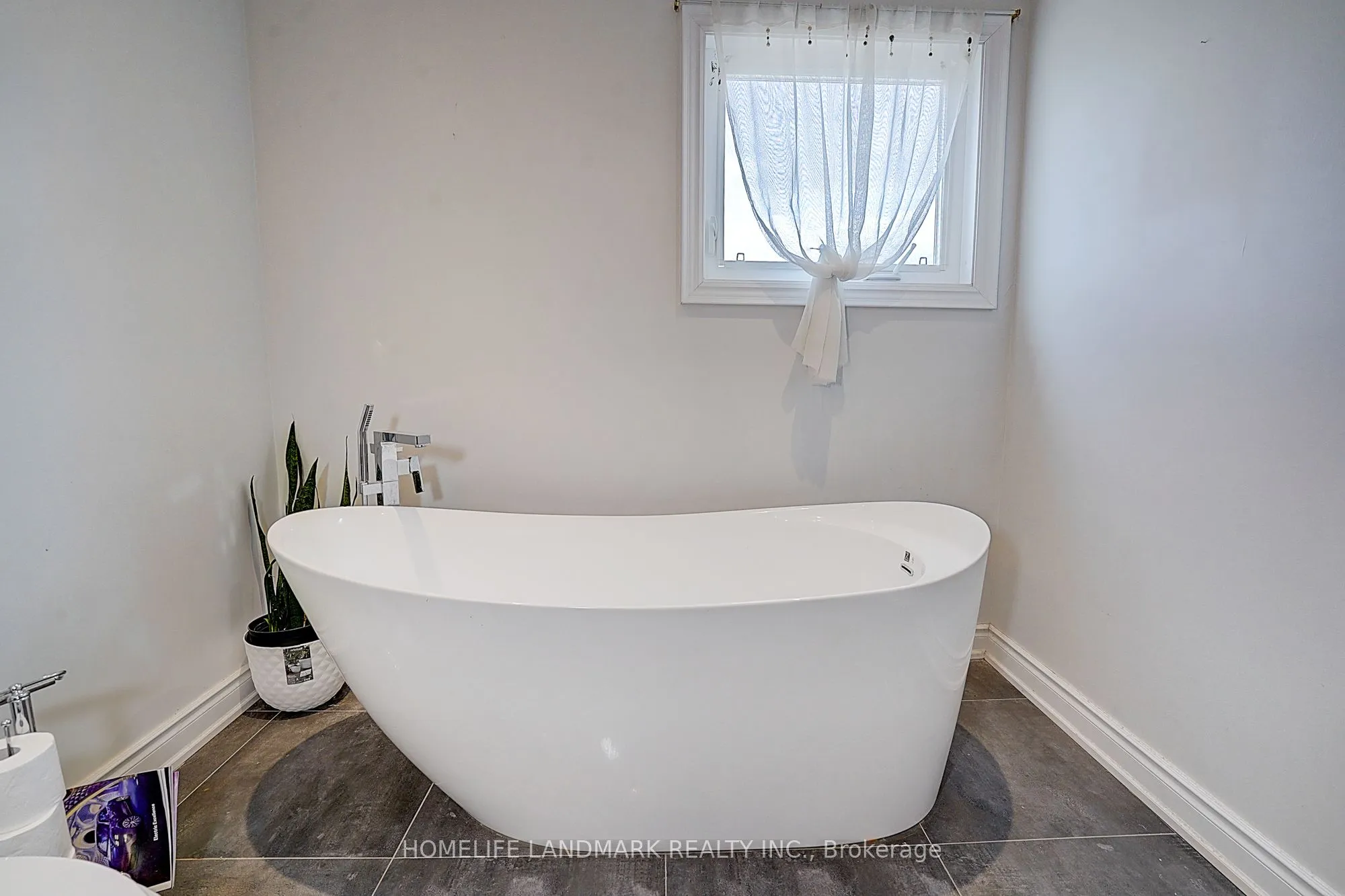 136 Cooperage Crescent, Richmond Hill, ON L4C 9L7