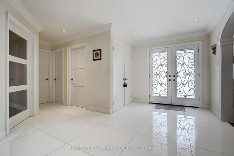 136 Cooperage Crescent, Richmond Hill, ON L4C 9L7