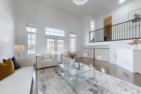 247 Selwyn Road, Richmond Hill, ON L4E 0R4