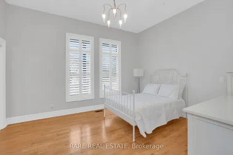 129 Duncan Road, Richmond Hill, ON L4C 6J4