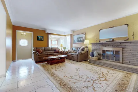 190 May Avenue, Richmond Hill, ON L4C 3S6