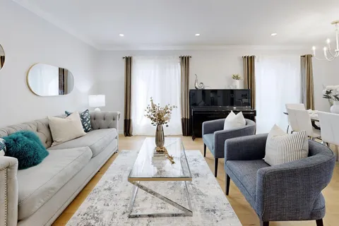 72 Graham Crescent, Markham, ON L3P 4M1