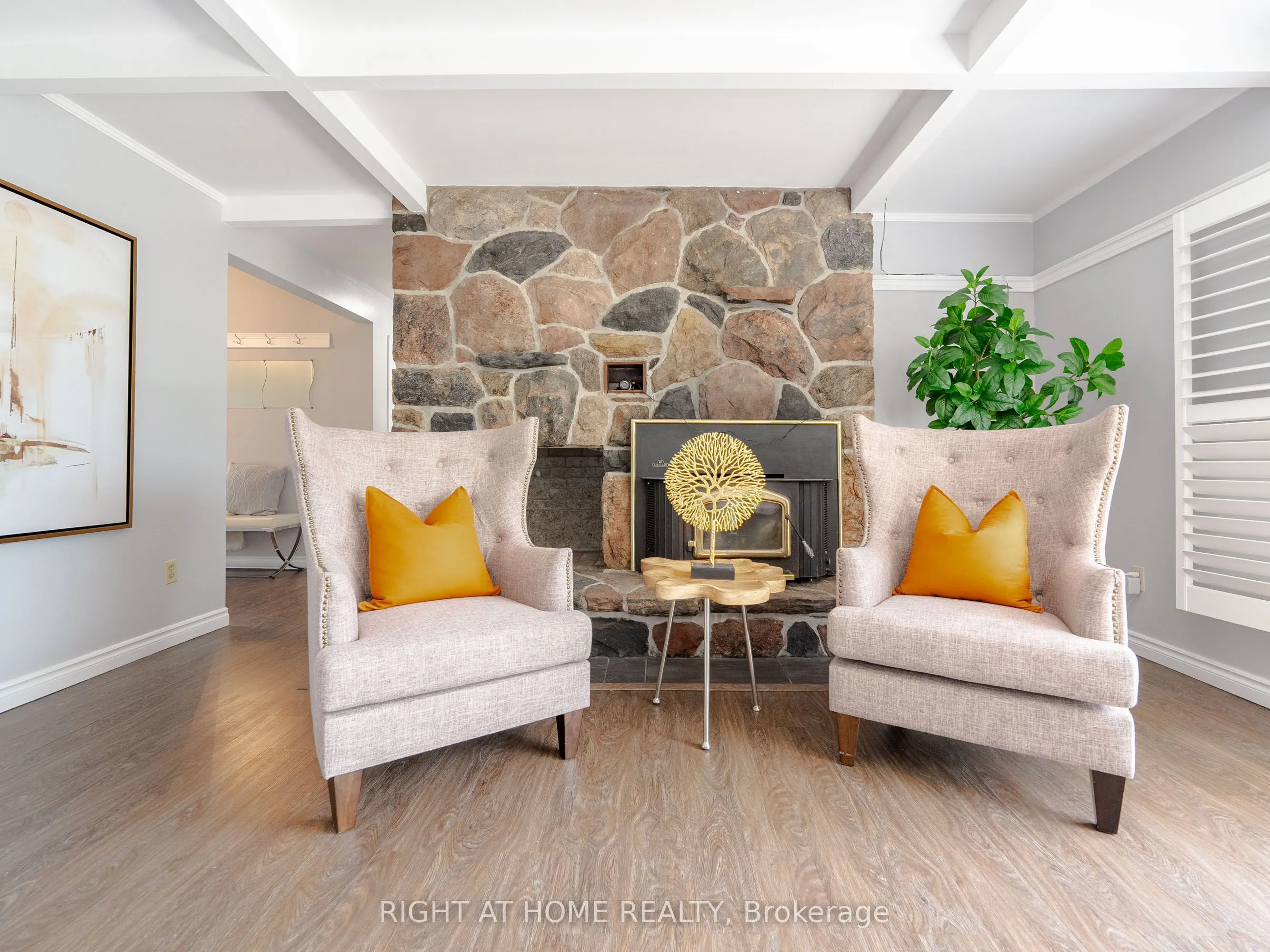 37 Morgans Road, East Gwillimbury, ON L9N 0E7