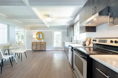 37 Morgans Road, East Gwillimbury, ON L9N 0E7