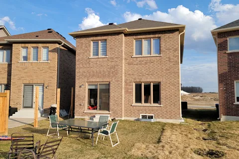 235 Heritage Street, Bradford West Gwillimbury, ON L3Z 4M6
