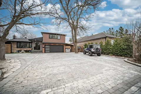9 Oakcrest Avenue, Markham, ON L3R 2B9