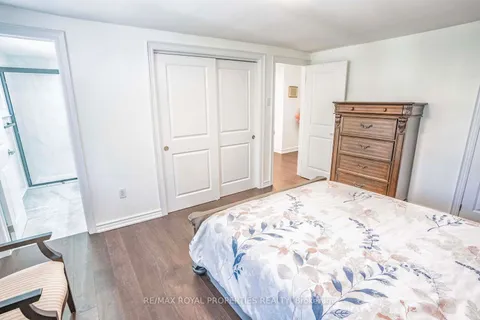 181 Centre Street, Richmond Hill, ON L4C 3P9