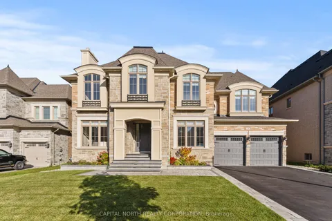 7 Kinghorn Road, King, ON L7B 0M8