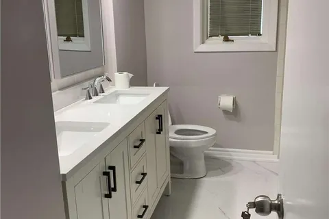 3 Elmbank Road, Vaughan, ON L4J 2B6