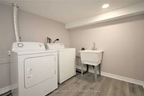 3 Elmbank Road, Vaughan, ON L4J 2B6