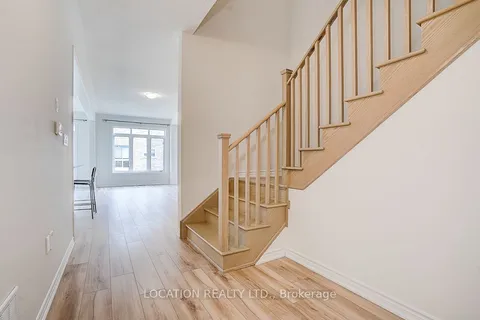 87 Jonkman Boulevard, Bradford West Gwillimbury, ON L3Z 4J9