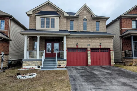 98 Gold Park Gate, Essa, ON L0M 1B4