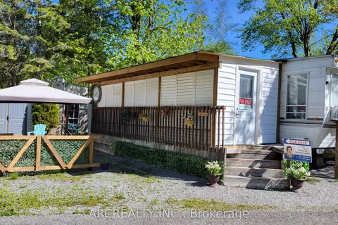 3 Woody Way Boulevard, Georgina, ON L0E 1N0