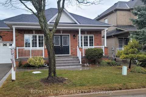 61 Palisade Crescent, Richmond Hill, ON L4S 2H9
