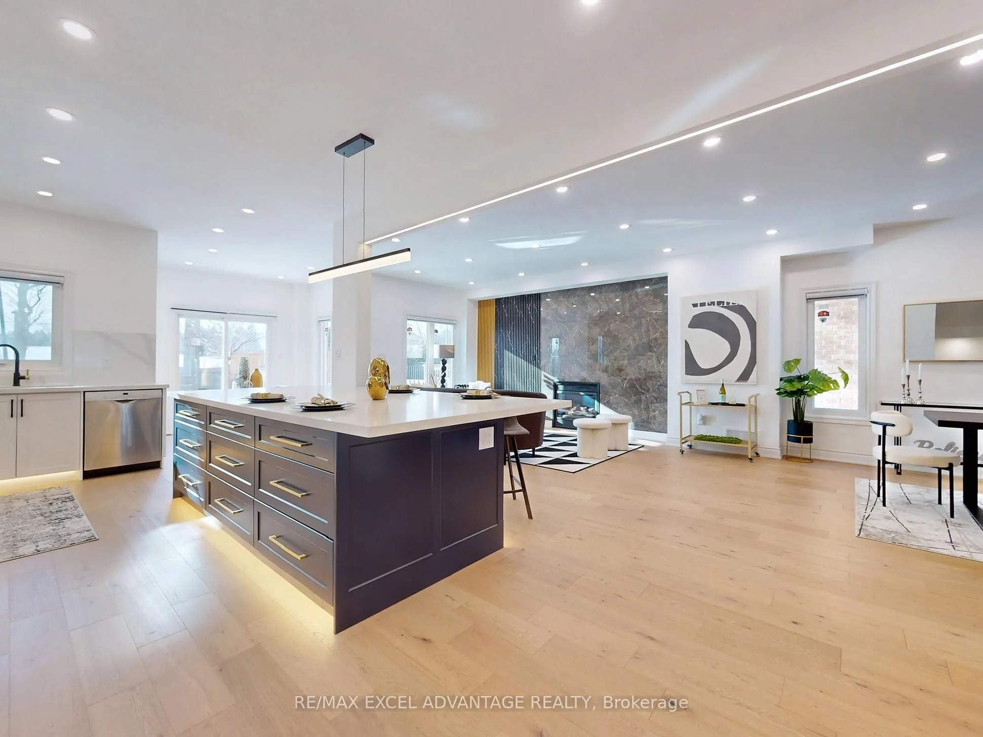 45 Mojave Crescent, Richmond Hill, ON L4S 1R7