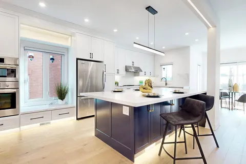 45 Mojave Crescent, Richmond Hill, ON L4S 1R7