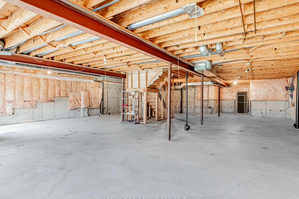 33 Bilberry Crescent, Richmond Hill, ON L4S 2M4