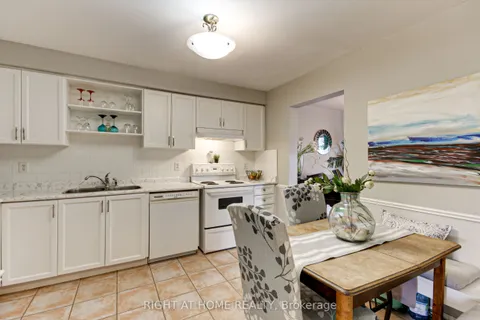 26 Crittenden Drive, Georgina, ON L4P 4E7