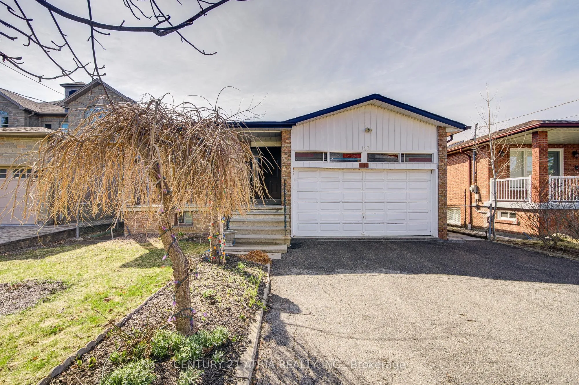 113 Oak Avenue, Richmond Hill, ON L4C 6R6