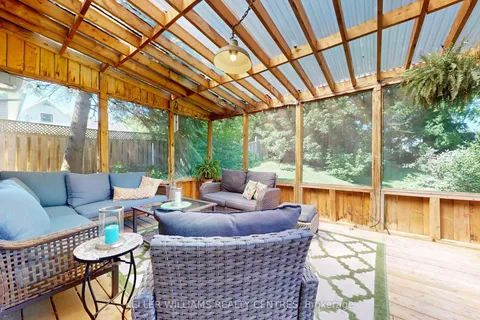 19374 Yonge Street, East Gwillimbury, ON L9N 1L7