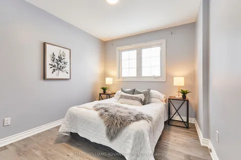 131 Golf Club Court, Richmond Hill, ON L4C 5E1