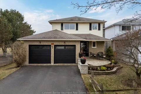 77 Imperial Crescent, Bradford West Gwillimbury, ON L3Z 2N5