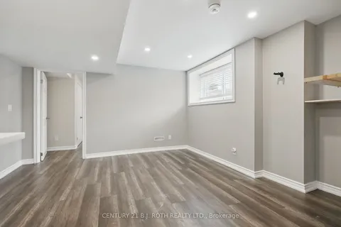 1 Kennedy Boulevard, New Tecumseth, ON L9R 0L4