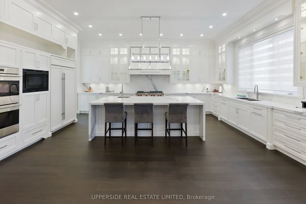 28 Thornridge Drive, Vaughan, ON L4J 1C6