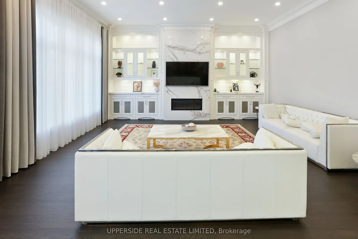 28 Thornridge Drive, Vaughan, ON L4J 1C6