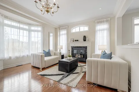 450 Worthington Avenue, ON L4E 0E5