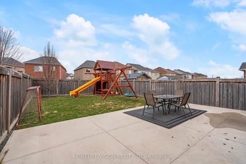 25 Long Street, Bradford West Gwillimbury, ON L3Z 0L7