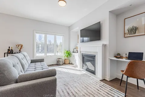 35 GORD MATTHEWS Way, Uxbridge, ON L9P 0E9