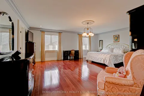 34 Danpatrick Drive, Richmond Hill, ON L4S 2S7