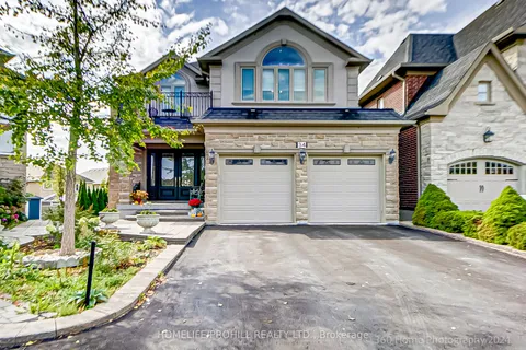 34 Danpatrick Drive, Richmond Hill, ON L4S 2S7