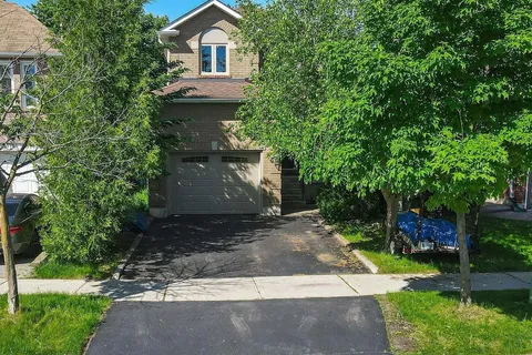 9 Springer Drive, Richmond Hill, ON L4C 0E9