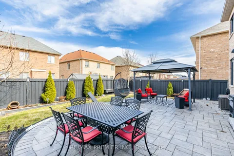 29 Kidd Street, Bradford West Gwillimbury, ON L3Z 0V5