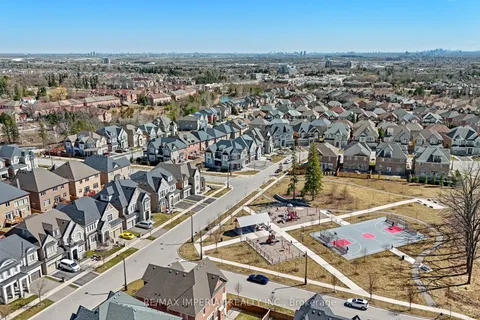 15 Rhine River Street, Richmond Hill, ON L4E 1E3